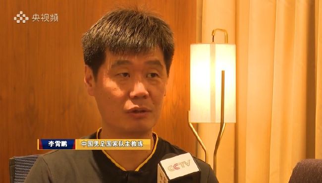 美丽的图书馆馆长
