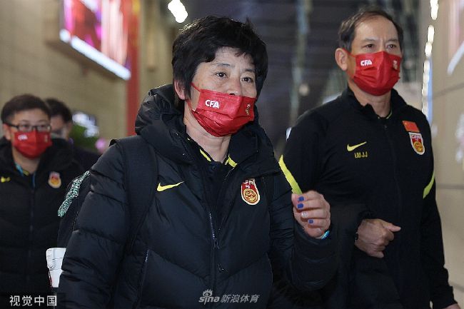 久久亚洲精品中文字幕三区