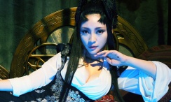 迷宫的女人